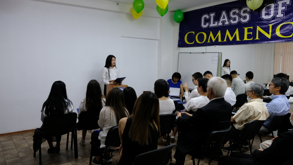 graduation-college03-2020-1